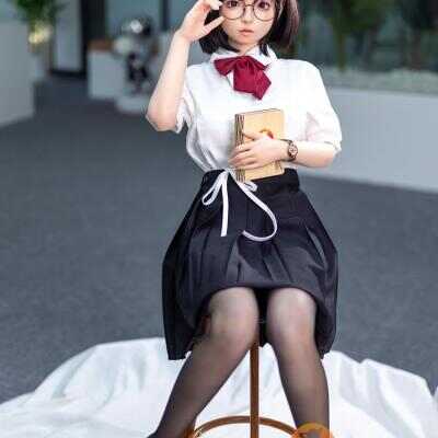 洛小夕(ルオ・シャオシー) 148cm Dカップ フルシリコン 顎機能追加可 メガネっ娘 女子校生 ロリ巨乳 ラブドール